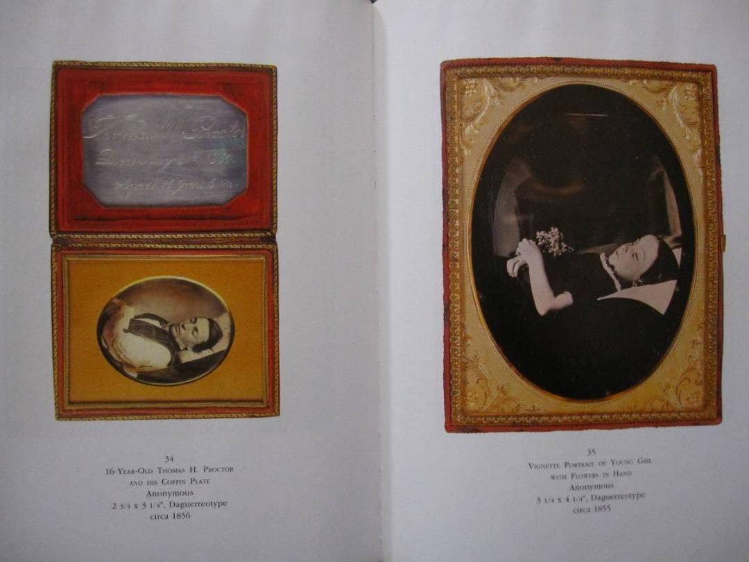 洋書 Sleeping Beauty: Memorial Photography