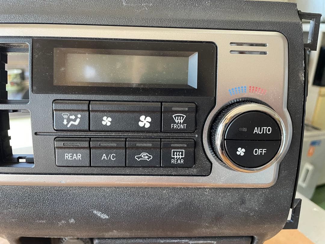 ハイエース　エアコンユニット