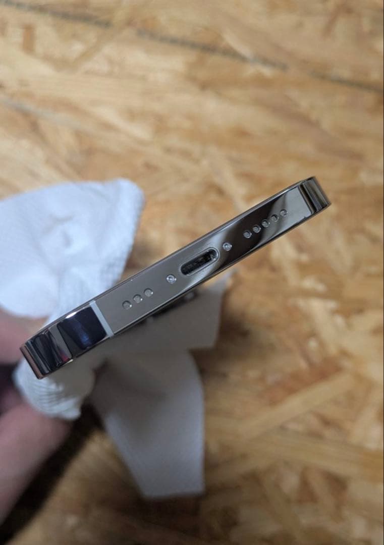 と*も様 ［美品］iPhone 13PRO 本体のみ バッテリー76%