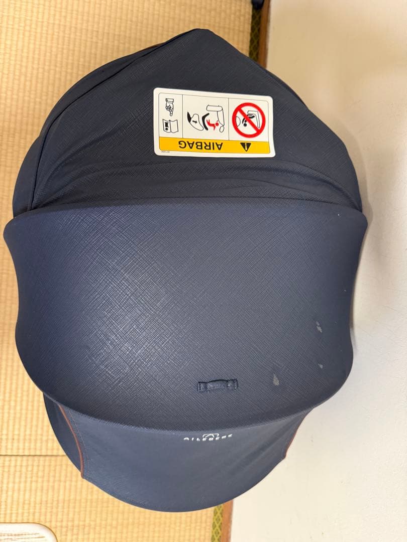 美品　AILEBEBE ネイビー チャイルドシート