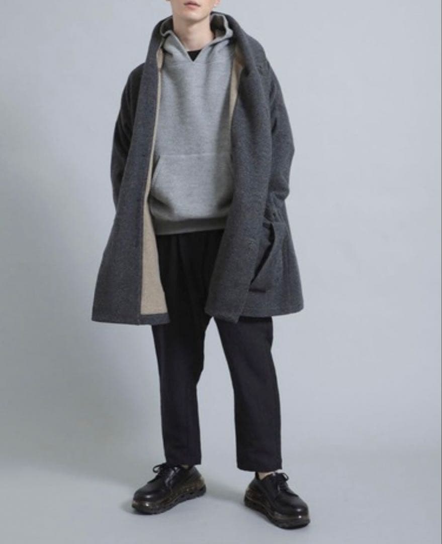 【ORDINARY FITS】ウール　フード付きコート　レディースでも　日本製