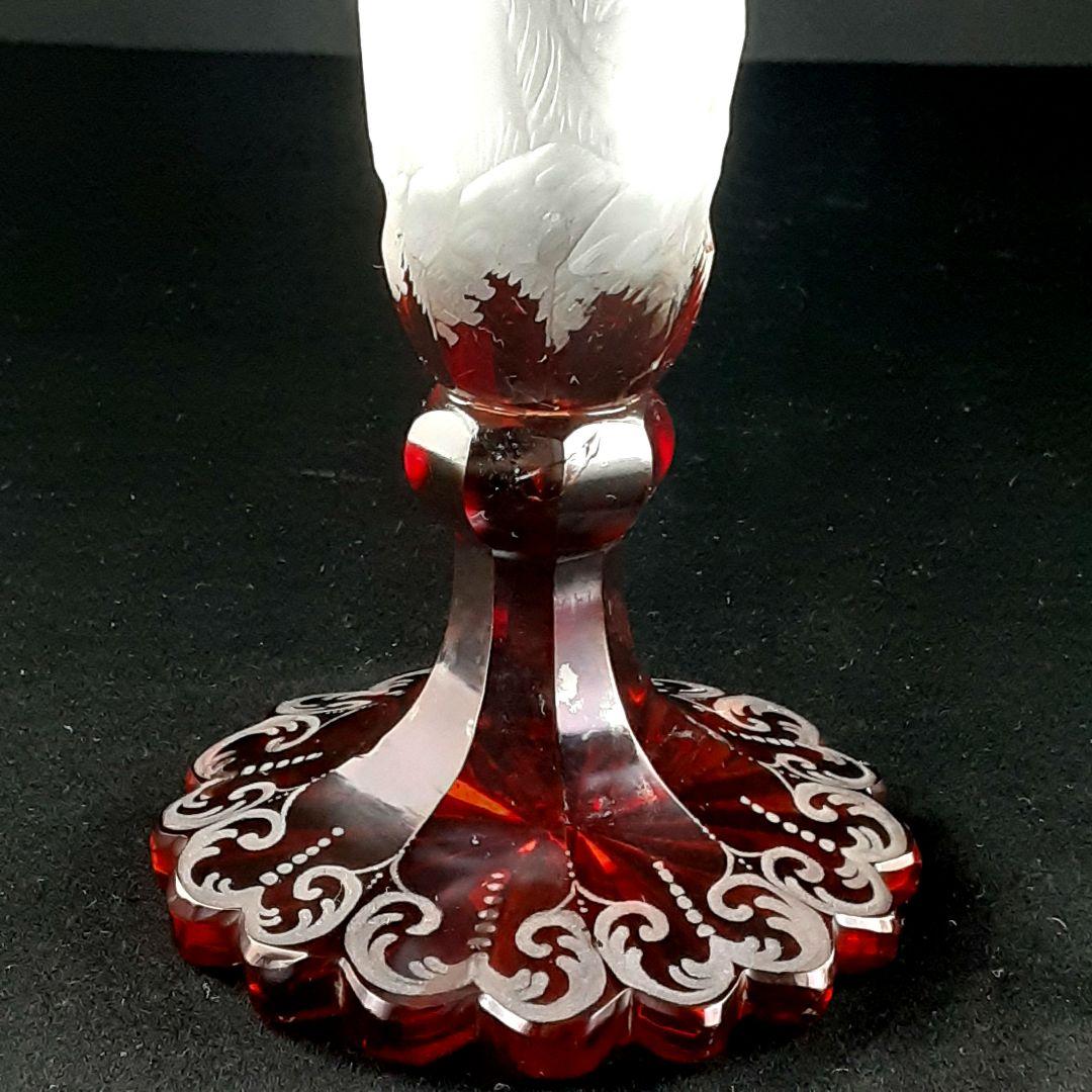 Y957 ボヘミアガラス グラヴィール 赤被せガラス 鹿と風景文花瓶 一対　こ