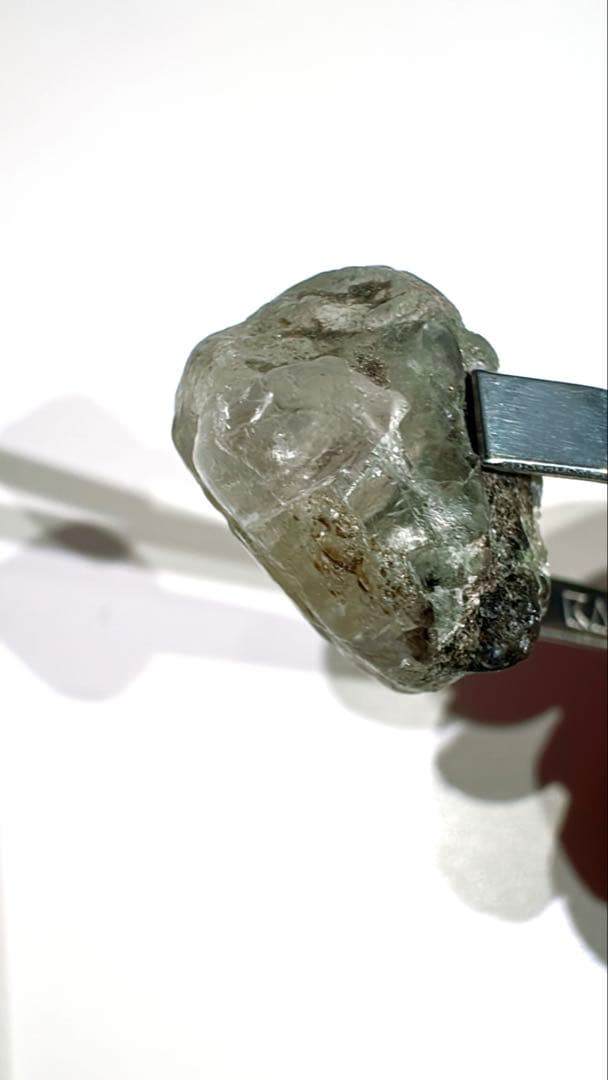 フェナカイト原石　ロシア・マリシェボ産　ほぼ結晶原石