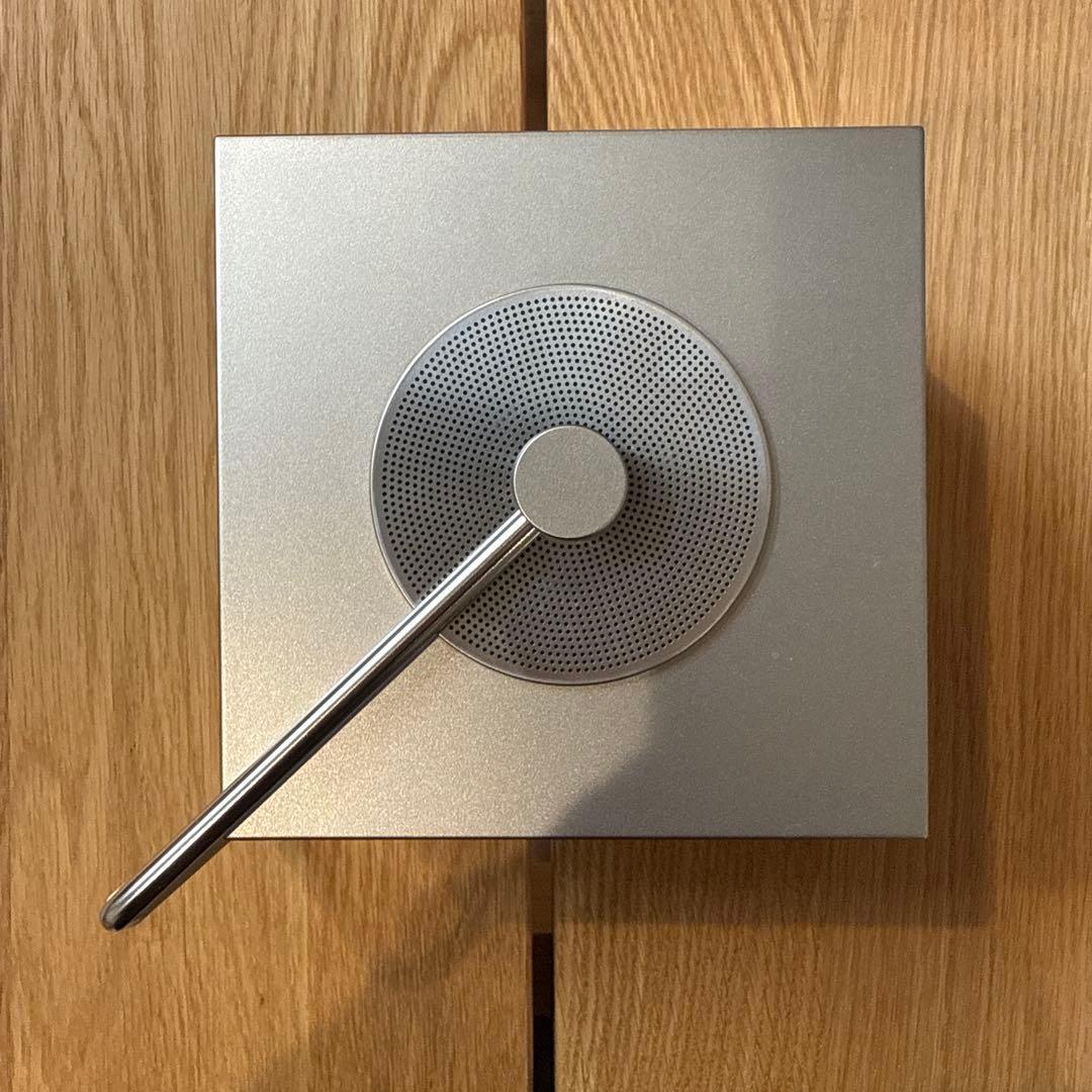 LG CineBeam Q ミニマル4Kレーザープロジェクター HU710PB