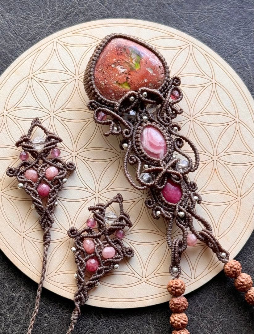 専用ぺージ♡カンテラオパール＆インカローズ＆インペリアルロードナイトのネックレス