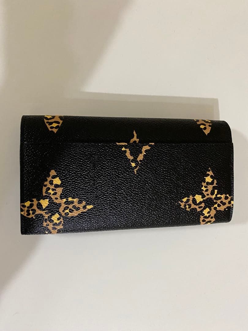 あっこです【希少＊美品】ルイ ヴィトン　ジャングル ポルトフォイユ・サラ