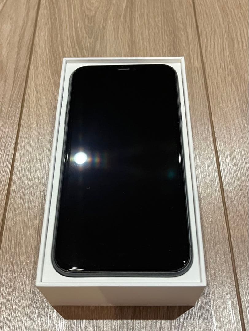 iPhone 11 64GB 付属品付き　SIMフリー