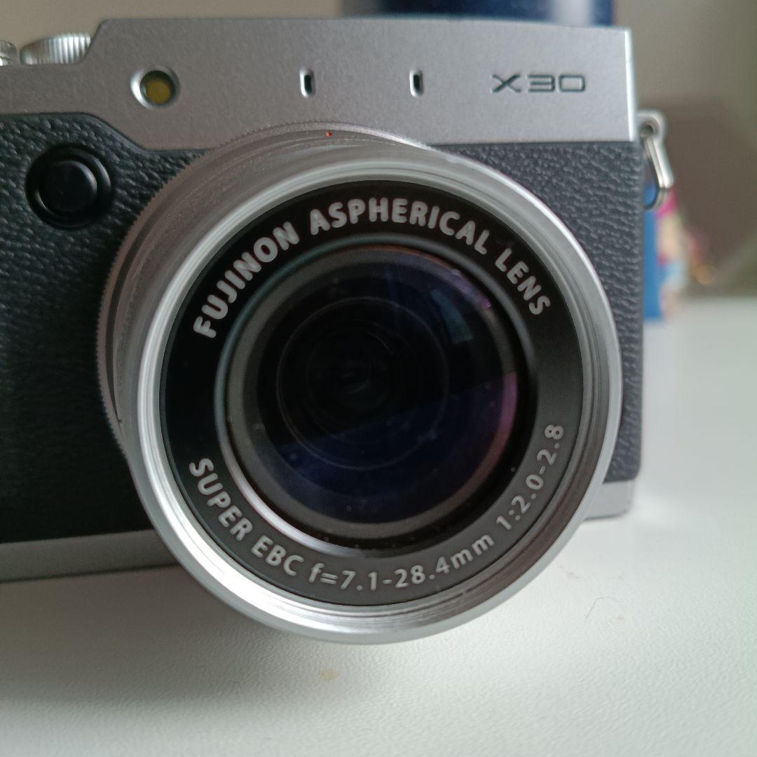 Fujifilm X30 コンパクトデジタルカメラ