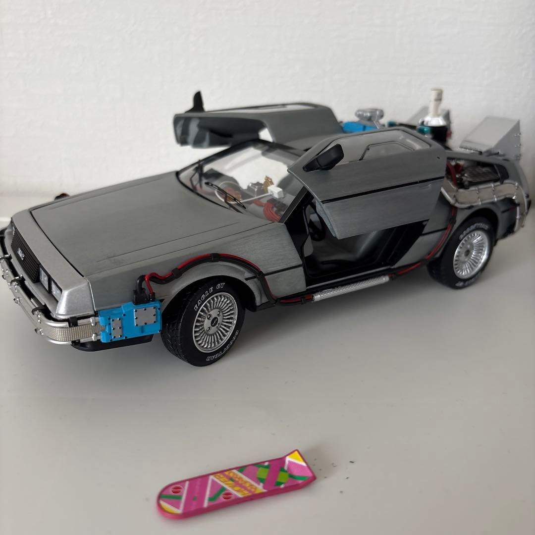 デロリアン　フィギュア　金属製　即発送