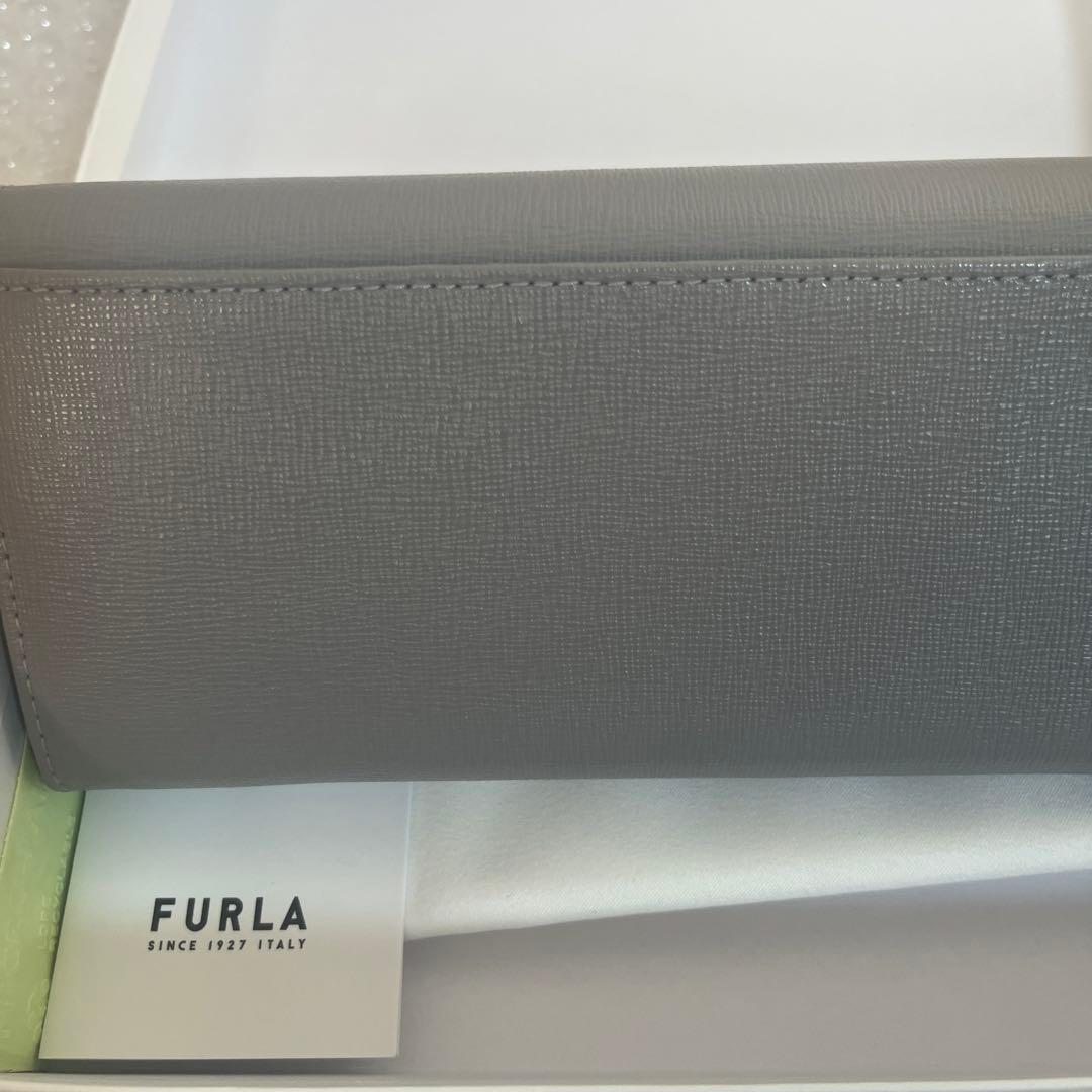 ゆ*か様 FURLA グレー 長財布 フラップ式 PS81CL0 B30000