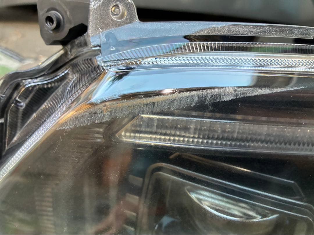 ハイエース　ヘッドライト　ヴァレンティ VALENTI