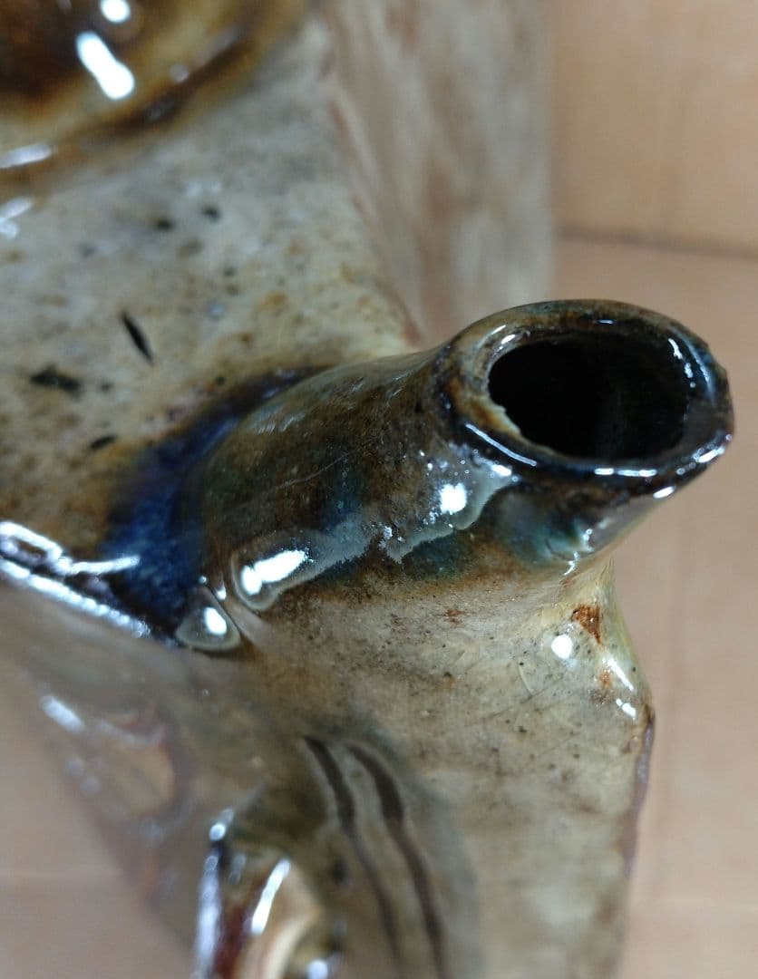 金城次郎 双魚紋抱瓶 共箱 栞ｗ22,3㎝【本物保証】壷屋人間国宝 栞 美品