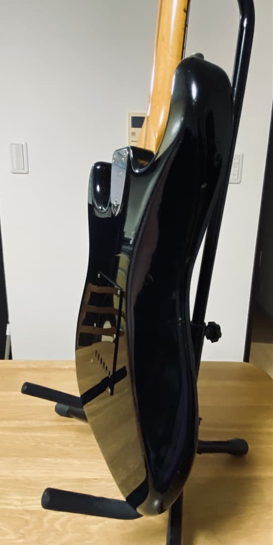 SQUIER JV シリアル　1983年