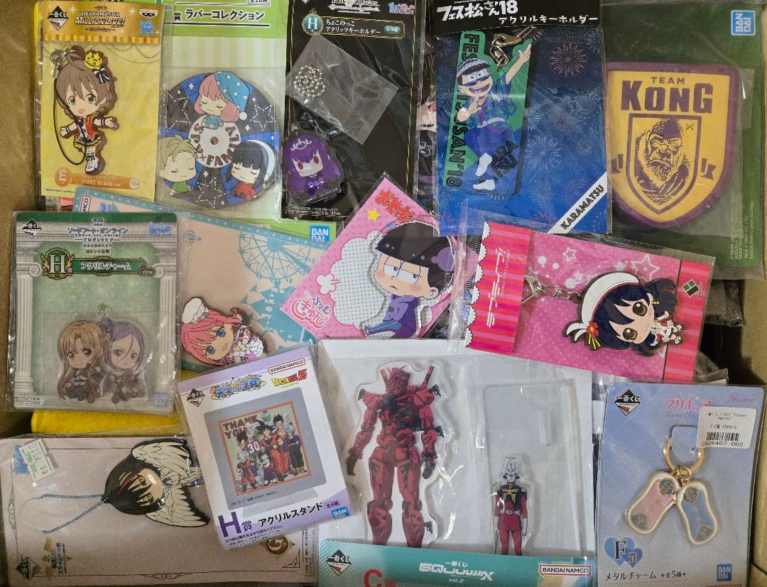 アニメグッズなど 140サイズ ノンジャンル 大量 まとめ売り 約530点