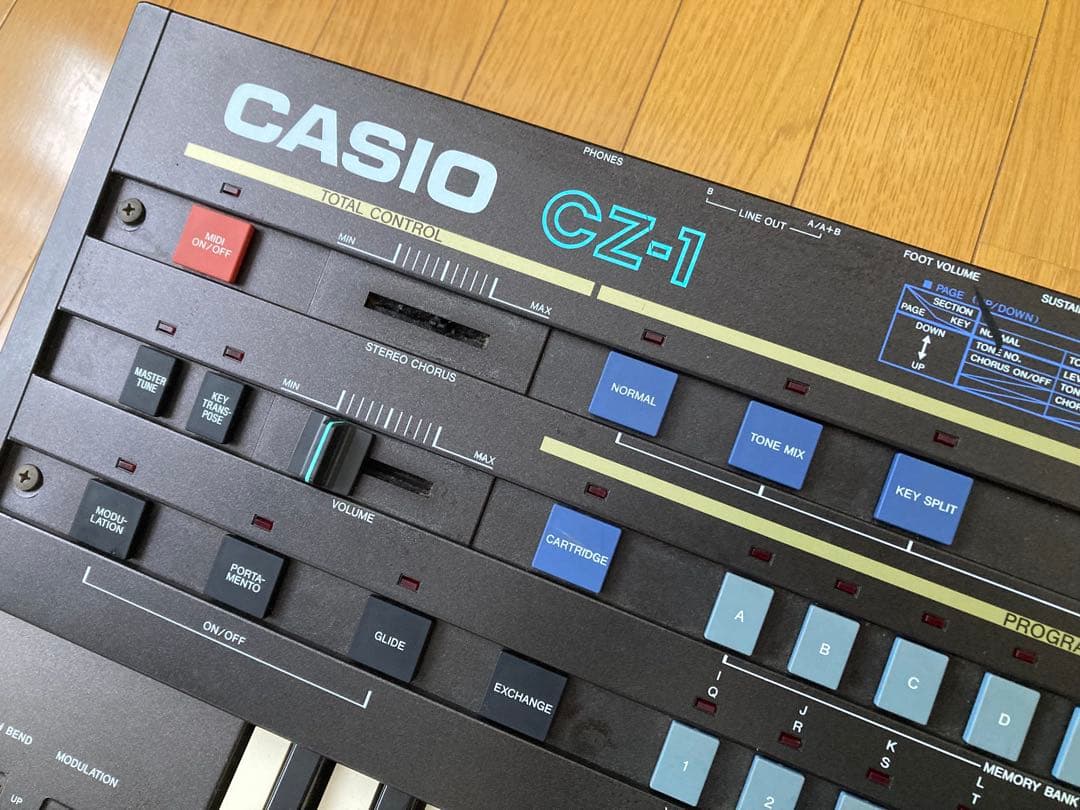 「修理必要」CASIO CZ-1 シンセサイザー