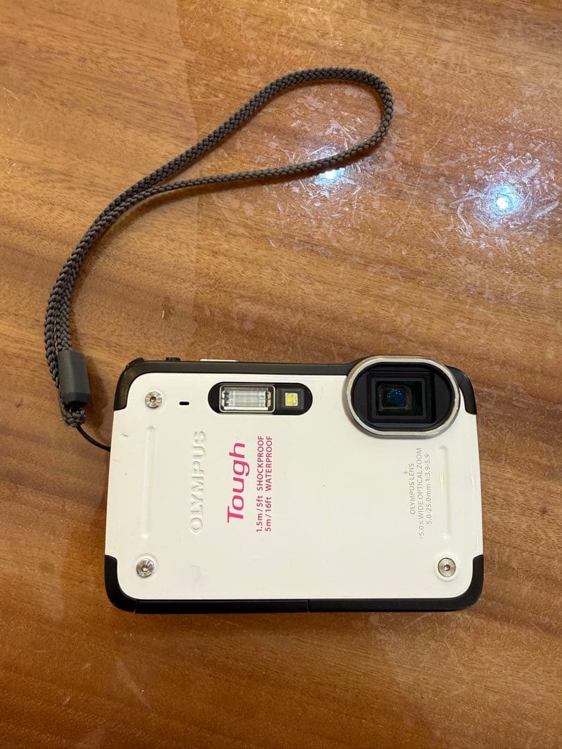 本体美品 オリンパス Tough TG-620デジタルカメラ