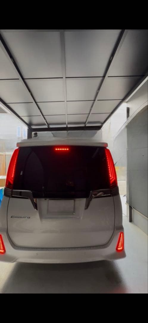 TOMS トムス テールランプ 80系voxy ノア エスクァイア