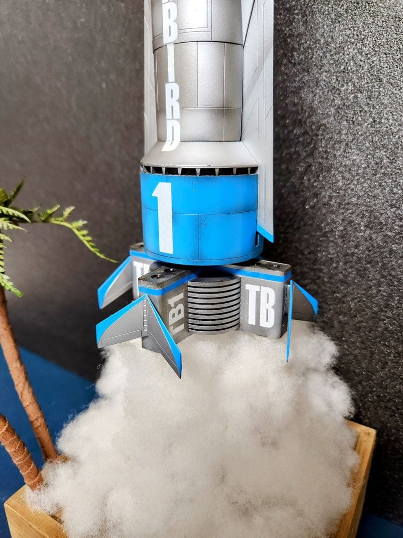 【最終値下げ！】30%オフ　衝撃プライス！TB1号ソフビ40cm電飾プロ製作