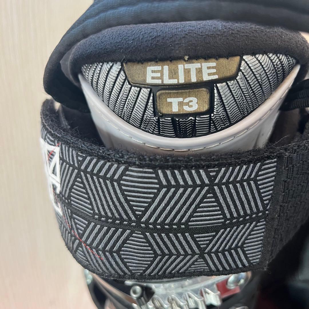 週末セール！ATOMIC WAYMAKER カーボン130 24cm