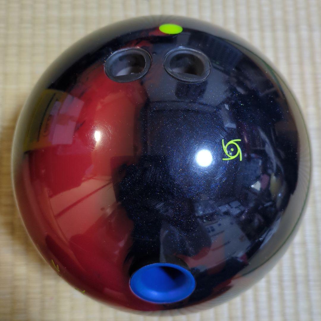 STORM THE ROAD ボウリングボール 赤黒