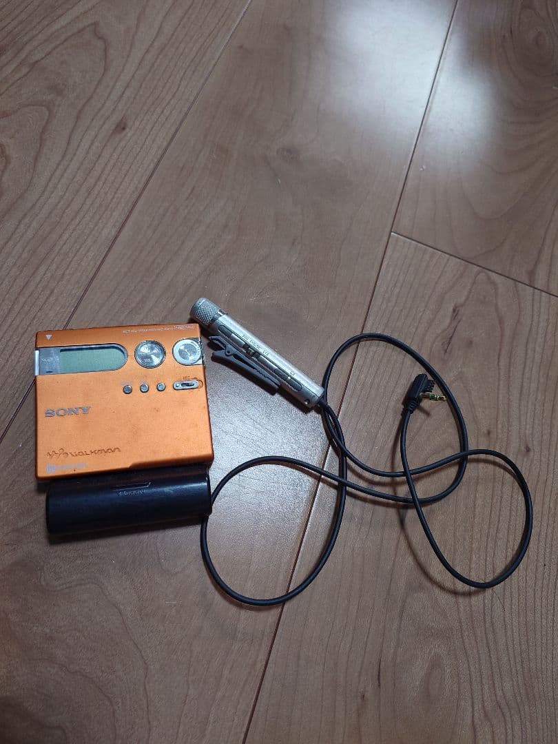 SONY MDウォークマン オレンジ　MZ-N910