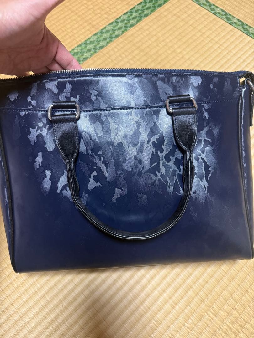 サマンサキングズ ブレイン ビジネスバッグ ネイビー カモ柄 レザー