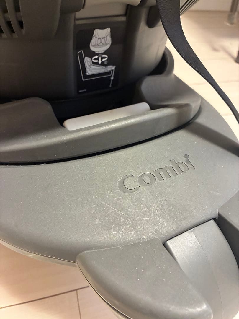 コンビ THE S ISOFIX ZA-670 エッグショック　Combi