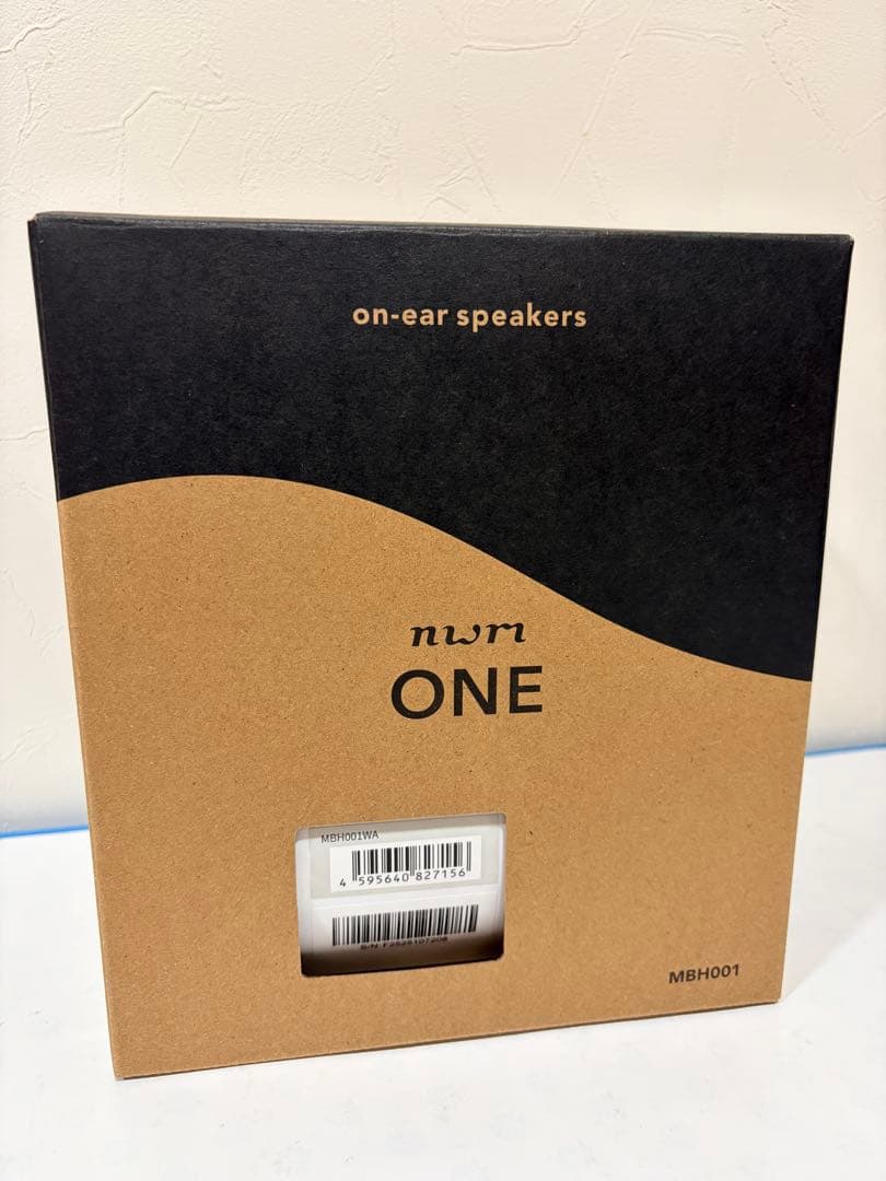 NWM ONE ワイヤレスヘッドフォン ホワイト