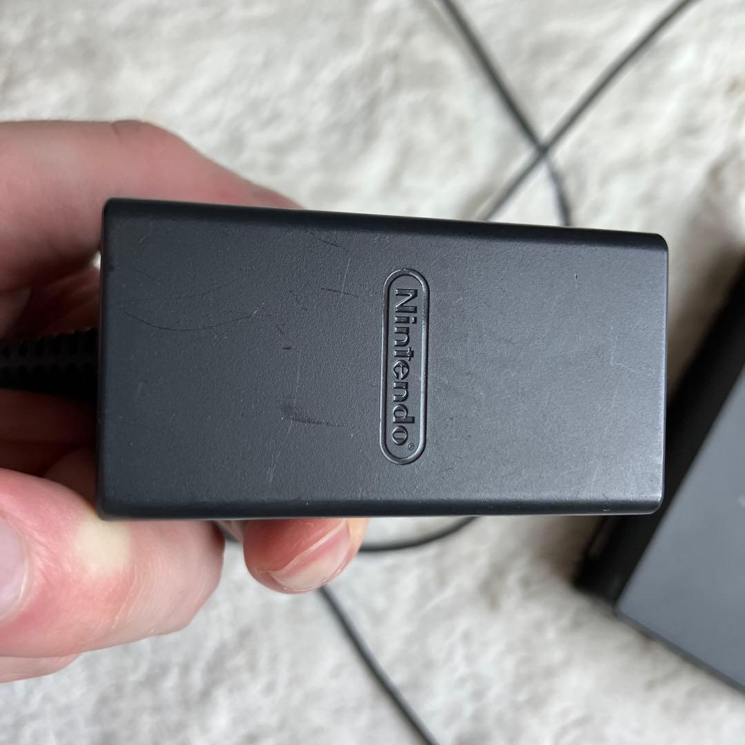 スイッチ本体 付属品全てあり　Nintendo Switch