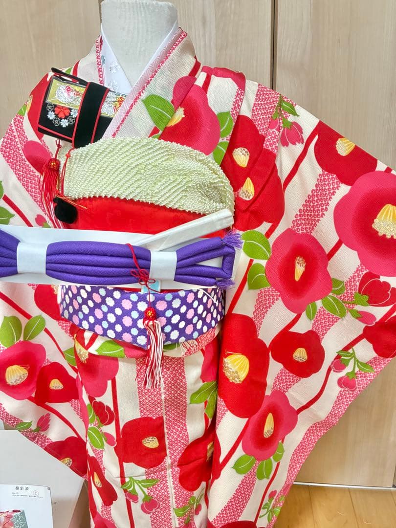 新品未使用　　乙葉、小町キッス　ブランド　七歳七五三 女の子 着物 フルセット