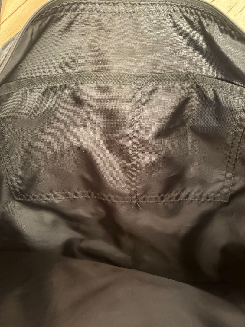 ボーラホリック　ショルダーバック　ブラック