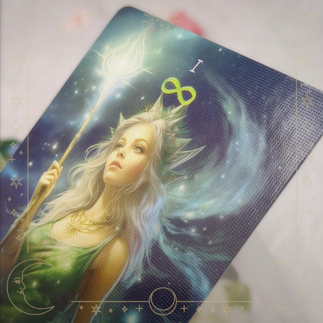 人気メーカー新作✨心が洗われるような美麗イラスト✨森の精霊たちのタロットカード