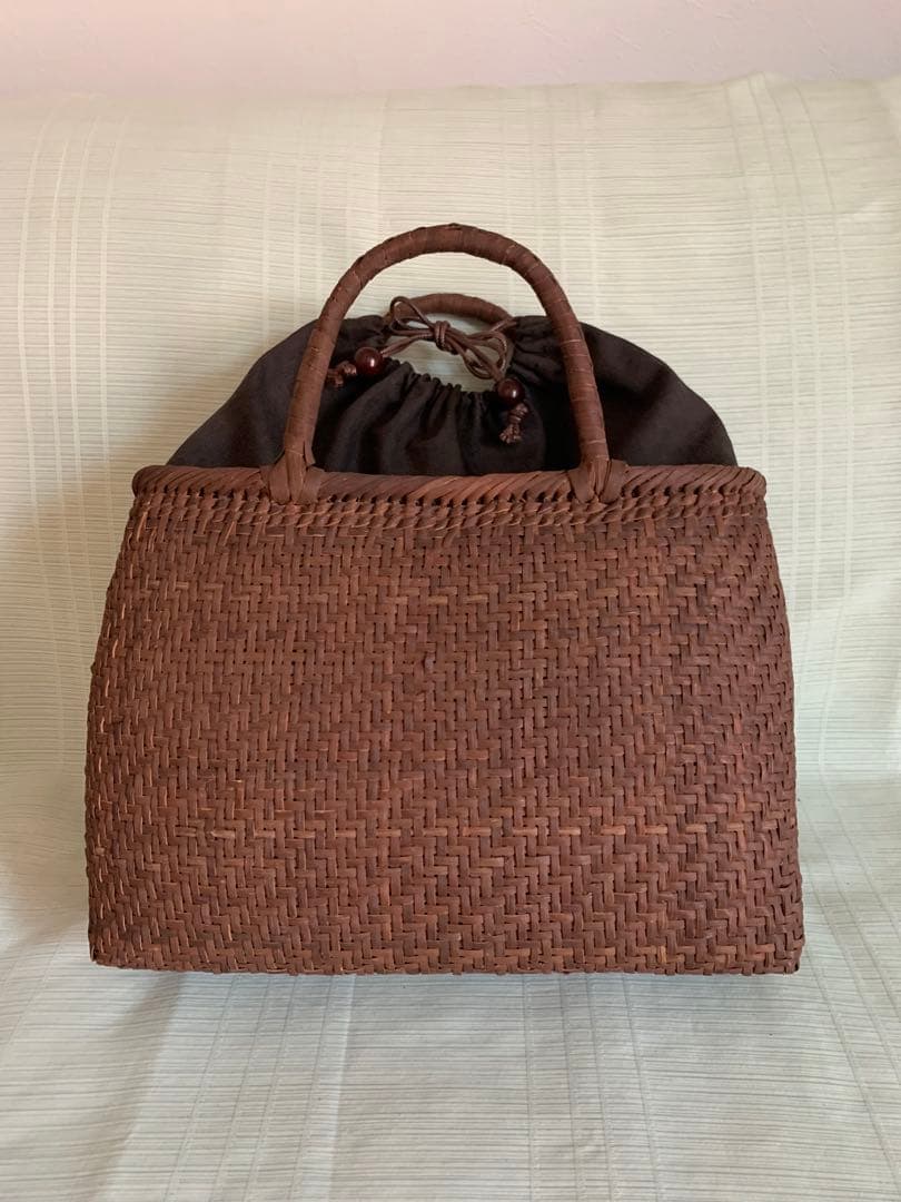新品 長野産　極細3ミリ一番　柿渋2本飛び網代編み　山葡萄籠バッグ　サイズL