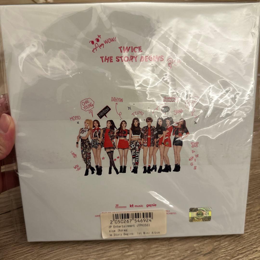 TWICE the story begins 直筆　サイン入り CD アルバム