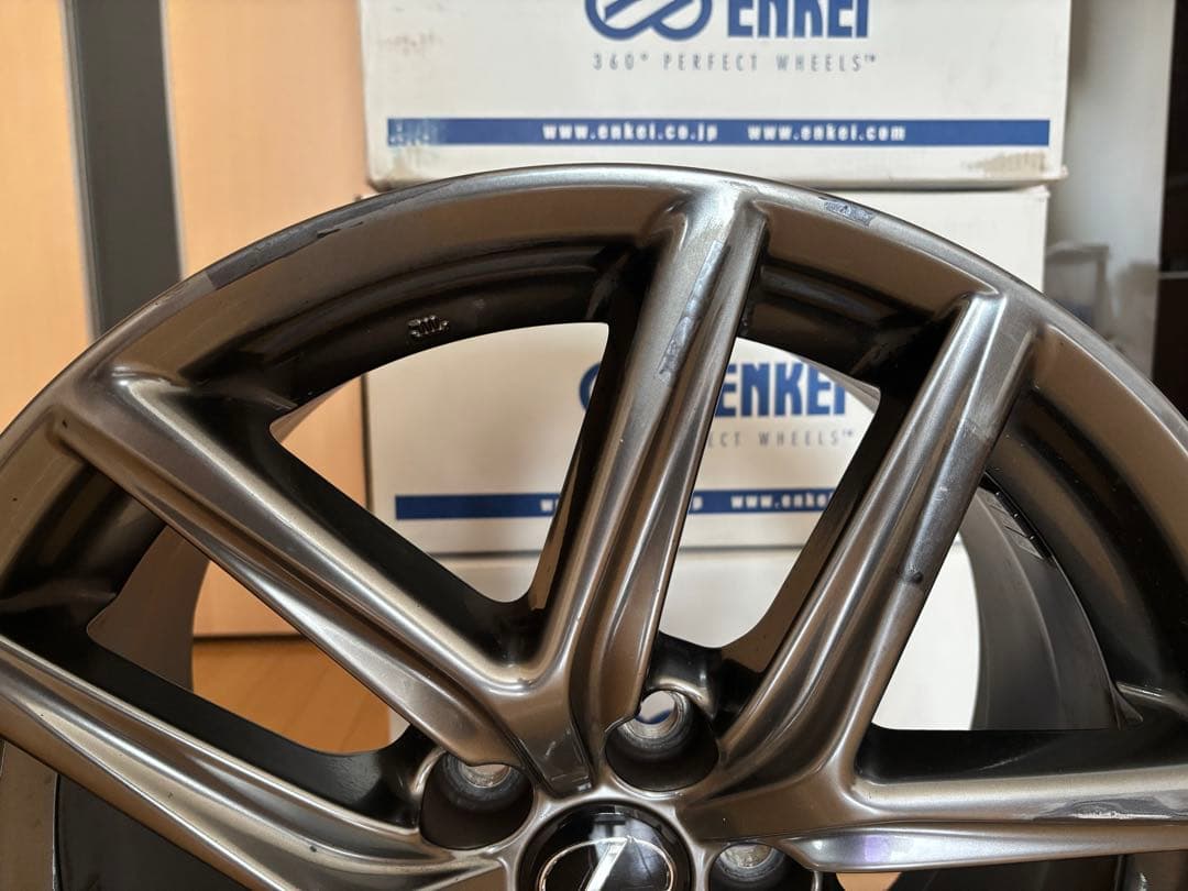 レクサスIS 18インチ 純正ホイールＦスポーツ