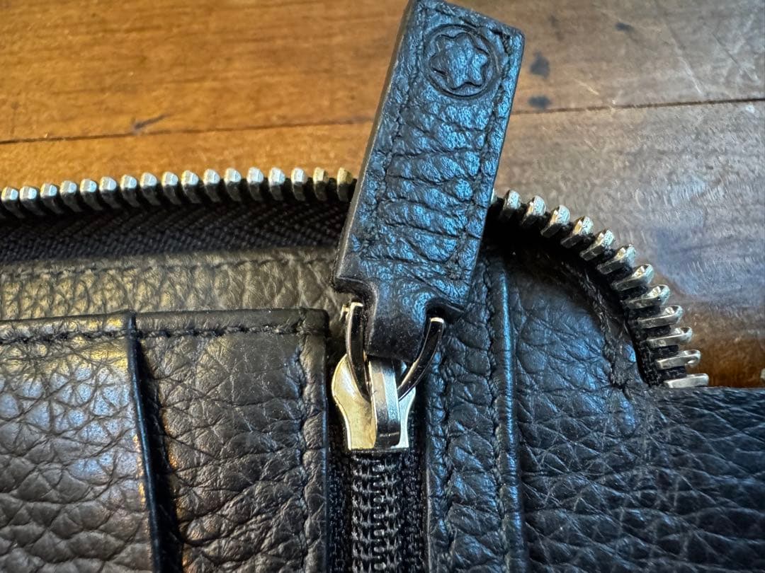 Montblanc ブラック レザー 財布　トラベル　ペン差し付き　証明書有り