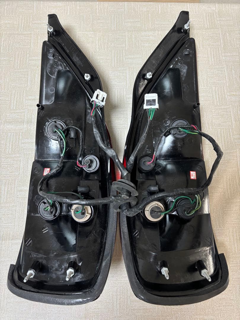 S15 シルビア テールランプ クリスタルハーフデザイン 純正ハーネス付き