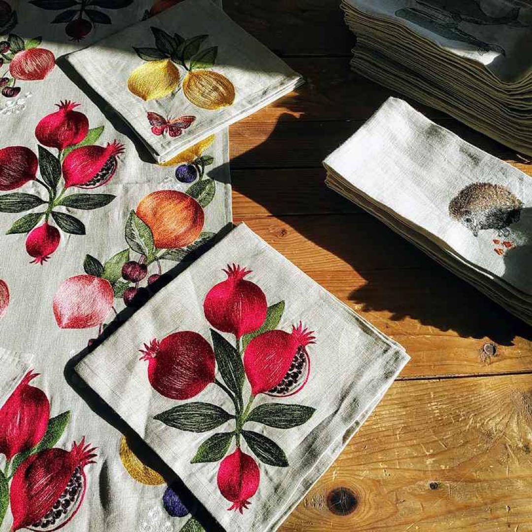 コーラルアンドタスク　新品クッションカバー　Fruits Garland