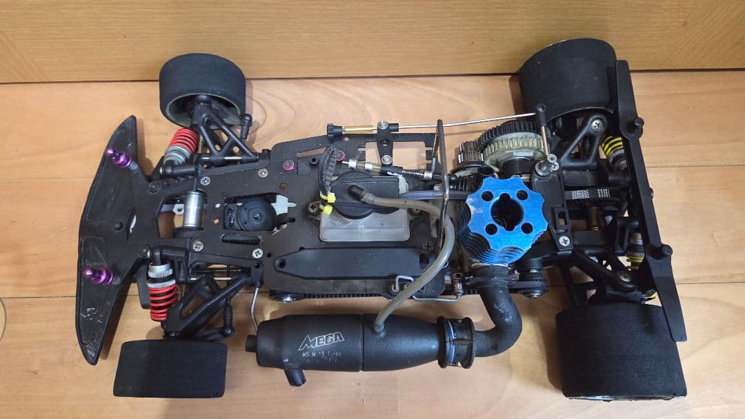 ラジコン エンジンカー サーパント インパクト2 中古 エンジン始動確認済み