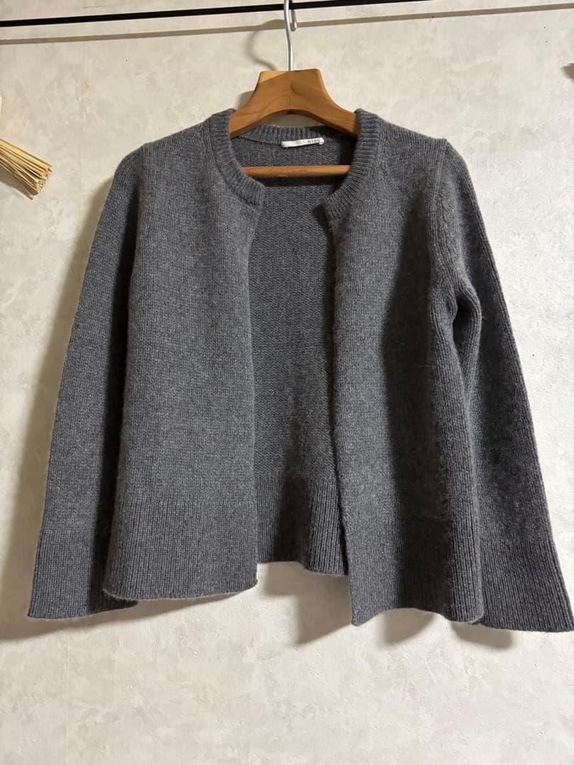 n100 カシミヤカーディガン