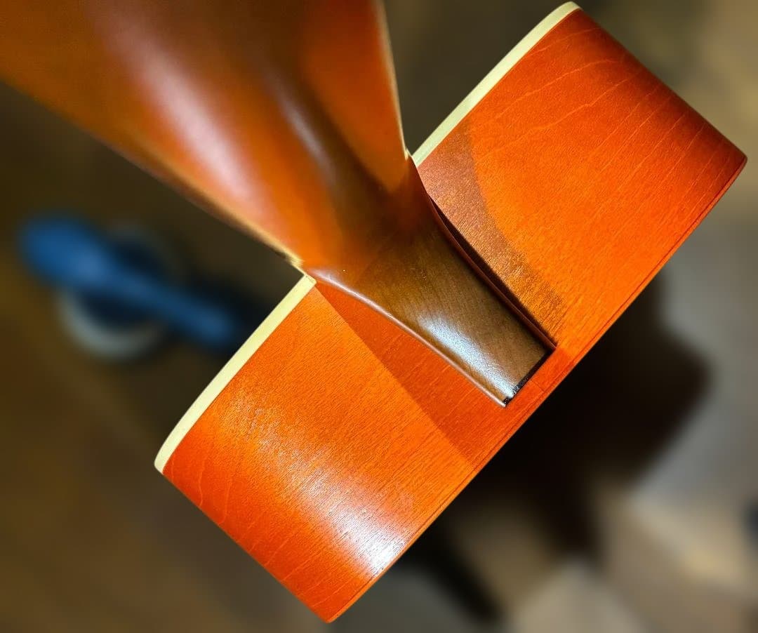 ライカ　Art&Lutherie Folk Cedar Sunrise