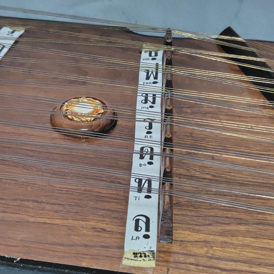 【現状品】 タイ　イラン　打楽器　弦楽器　打弦楽器　民族楽器　キム　サントゥール