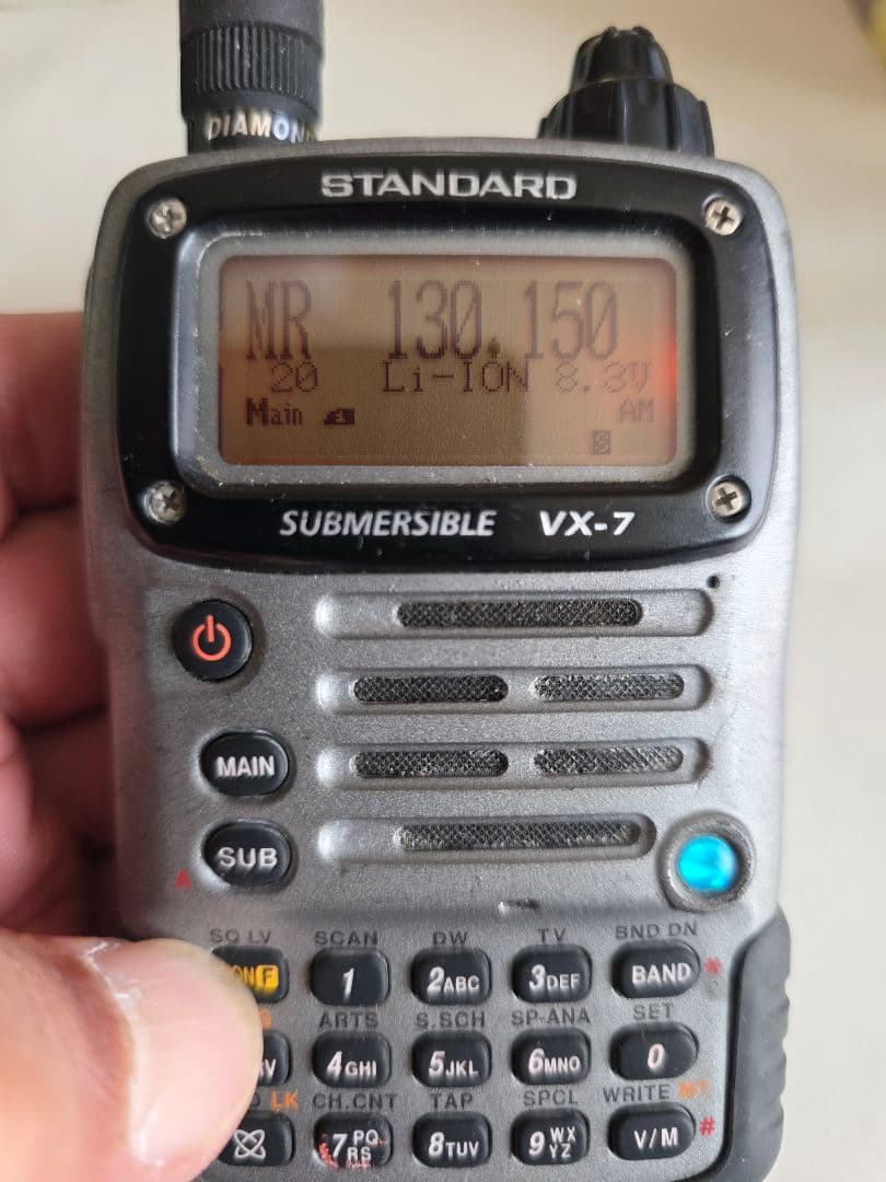 VX-7 スタンダード 50 144 430MHz＋広帯域受信機能ハンディ