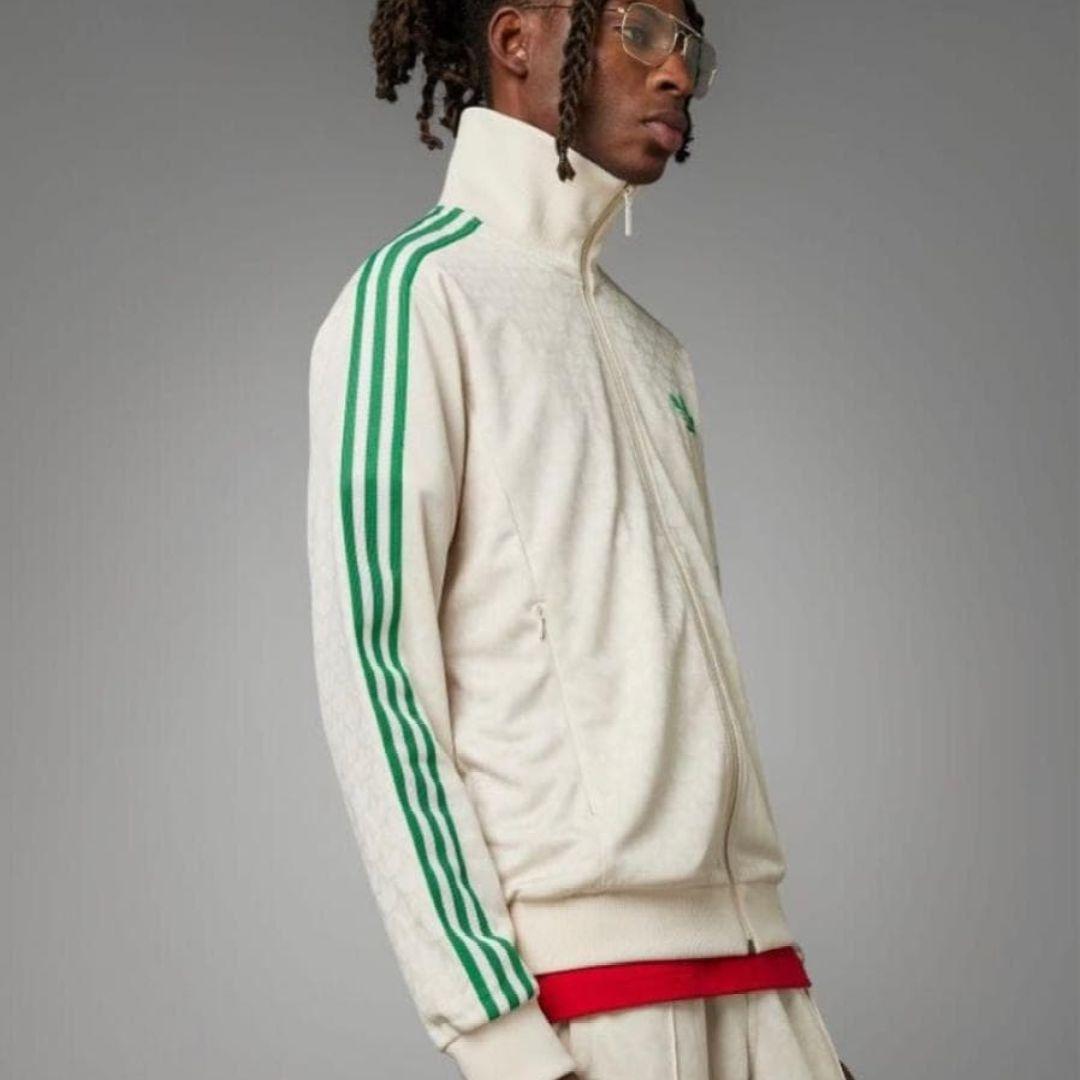 X*！様 【美品】adidas　トラックジャケット　モノグラム柄　トレフォイルロ