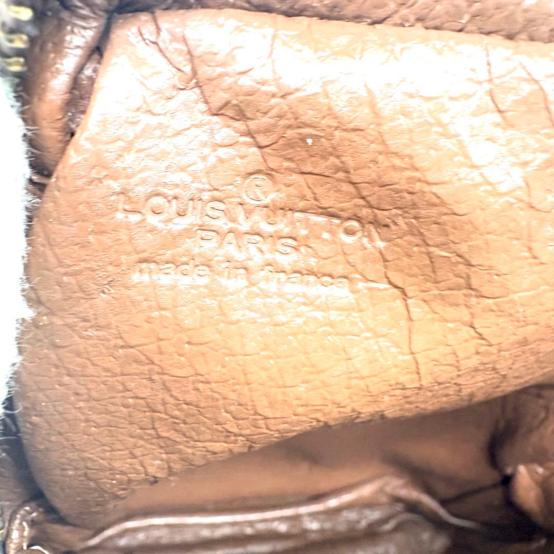 【美品】VUITTON ショルダーバック　ミニダヌーブ　モノグラム　斜め掛け