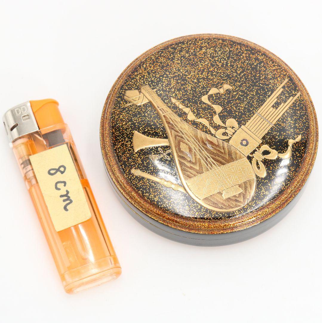 浜崎貞鳳作 楽器金蒔絵 香合 内銀溜塗 輪島塗 茶道具 共箱　rM975