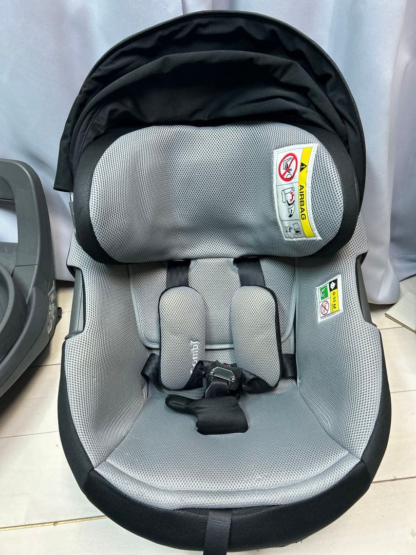 Combi コンビ THE S ISOFIX ZA-670　チャイルドシート