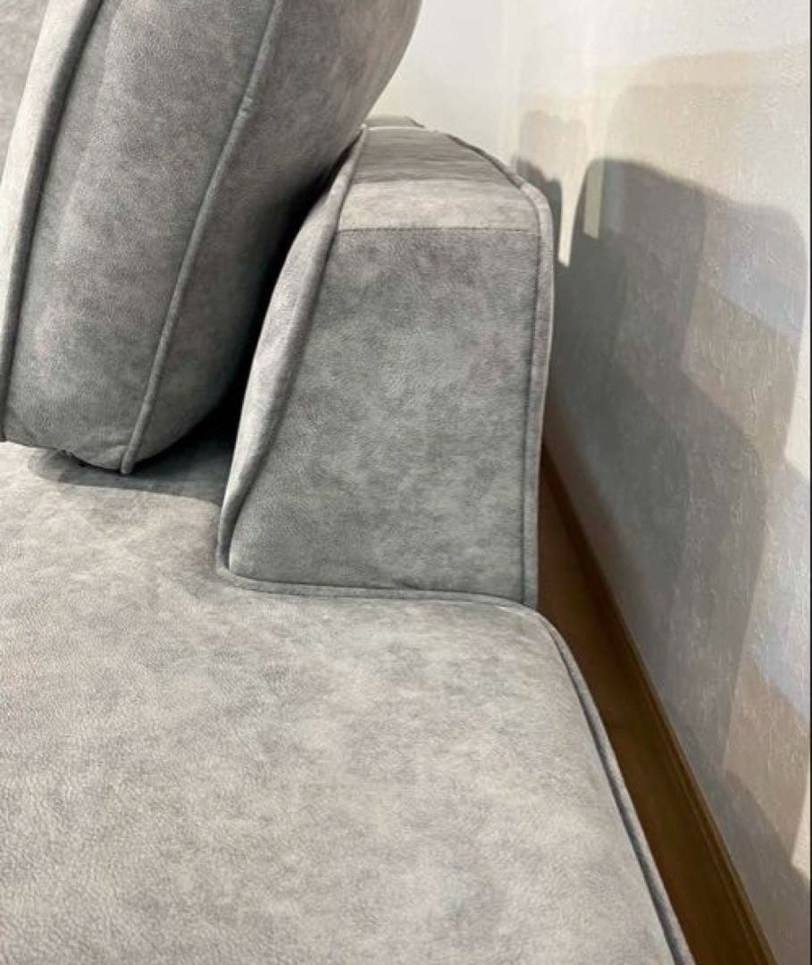 カウチソファ　グレー　4人以上　L型ソファー　東京インテリア　高級　上品　ベッド