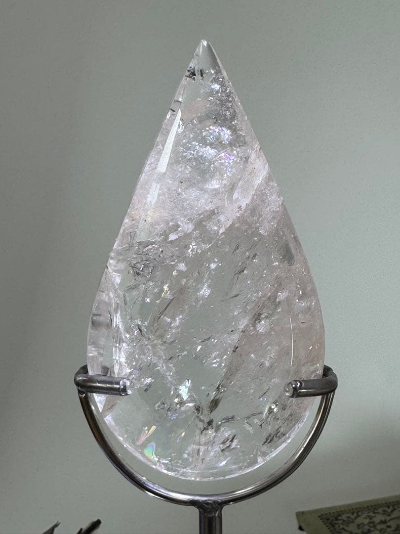 スタンド付き　ピンクアゼツライト(流通名) ピンククリアクォーツ　ファイヤー