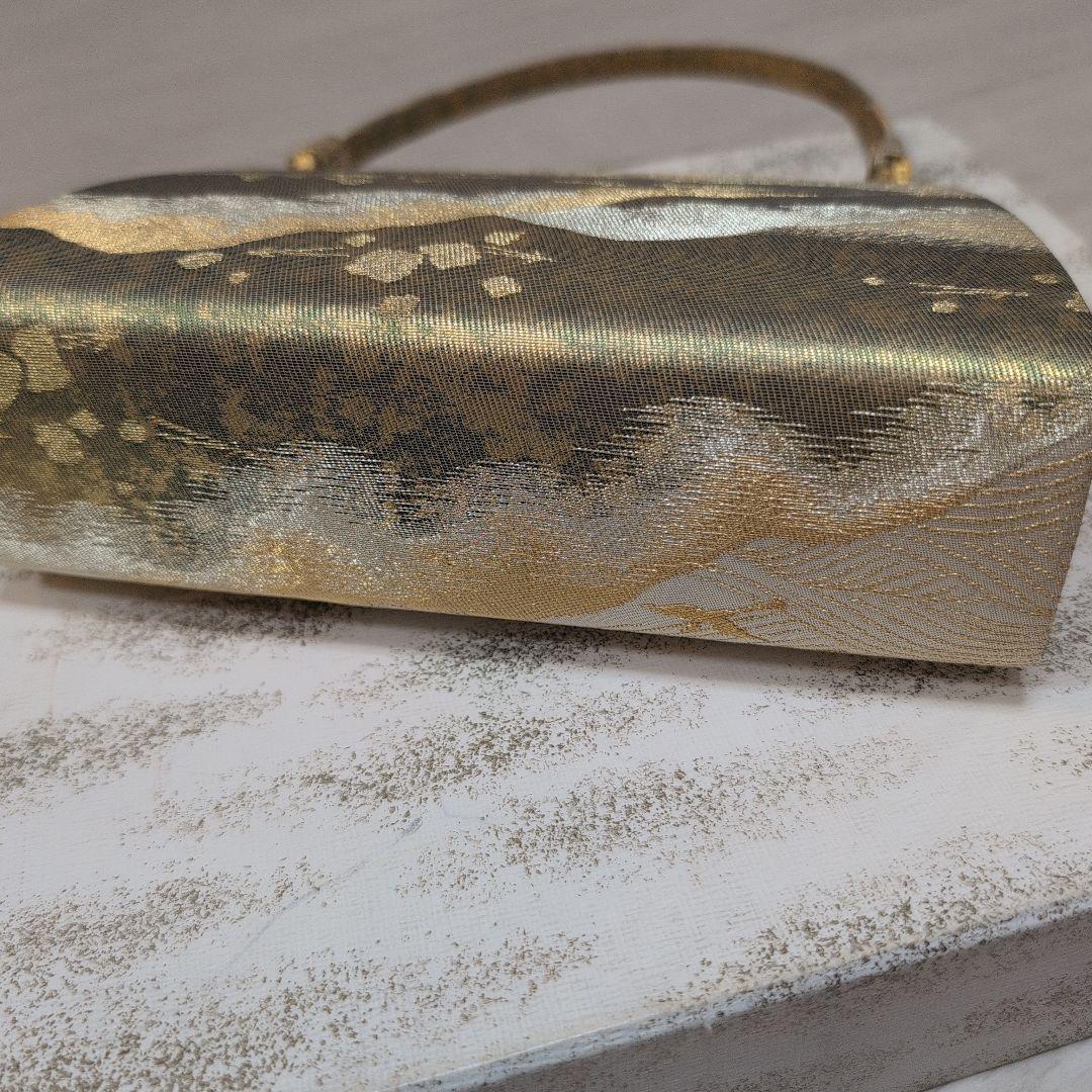 ももCafe様銀座ぜん屋本店　ゴールド地で品も良し　格もある